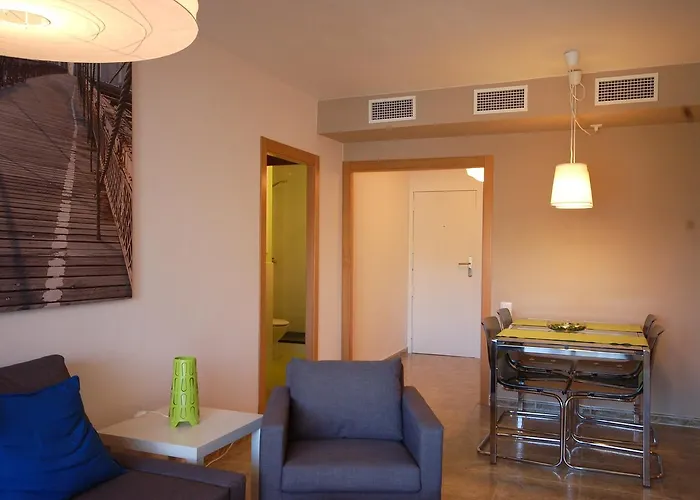 Apartmán Lets Holidays New Flat Beachfront In