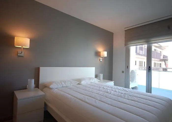 Apartmán Lets Holidays New Flat Beachfront In