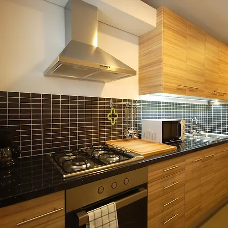 Lets Holidays New Flat Beachfront In شقة كاستيلديفيلس