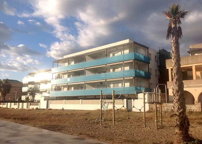 Lets Holidays New Flat Beachfront In Appartement
